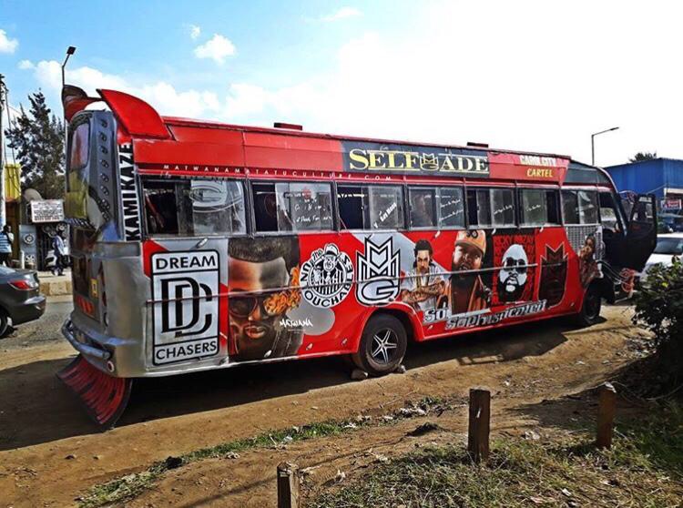 超クレイジー！ケニアのナイロビを暴走するバス「マタツ」とは？ Oh！My Kenya（オーマイケニア）／感動の